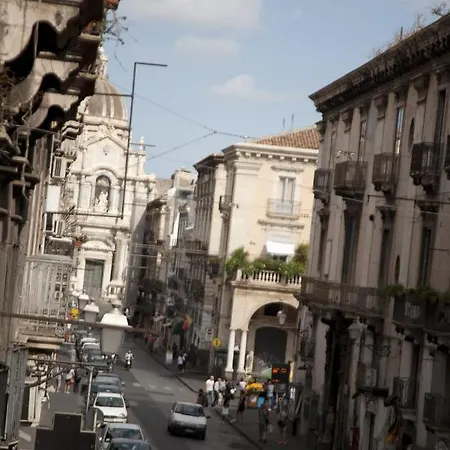 Bed and breakfast Sunshine House Catania